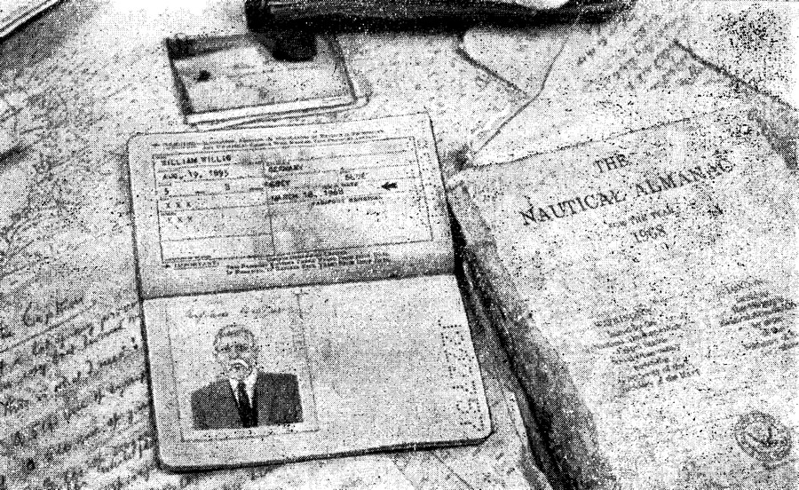 Паспорт, письма, лоция и другие найденные документы