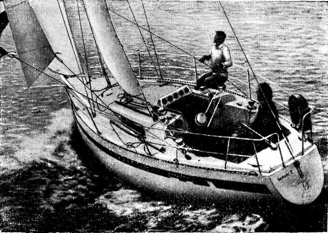 Одна из первых яхт типа «Фёст-30Е» на испытаниях