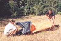 Начало установки палатки
