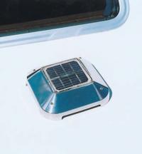 Вентиляторы на солнечных батареях обеспечивают постоянный воздухообмен