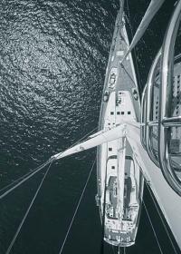 Фото яхты "Mirabella V" со своей мачты