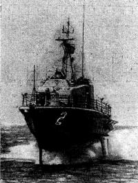 Американский корабль на подводных крыльях «Тэкамкари»