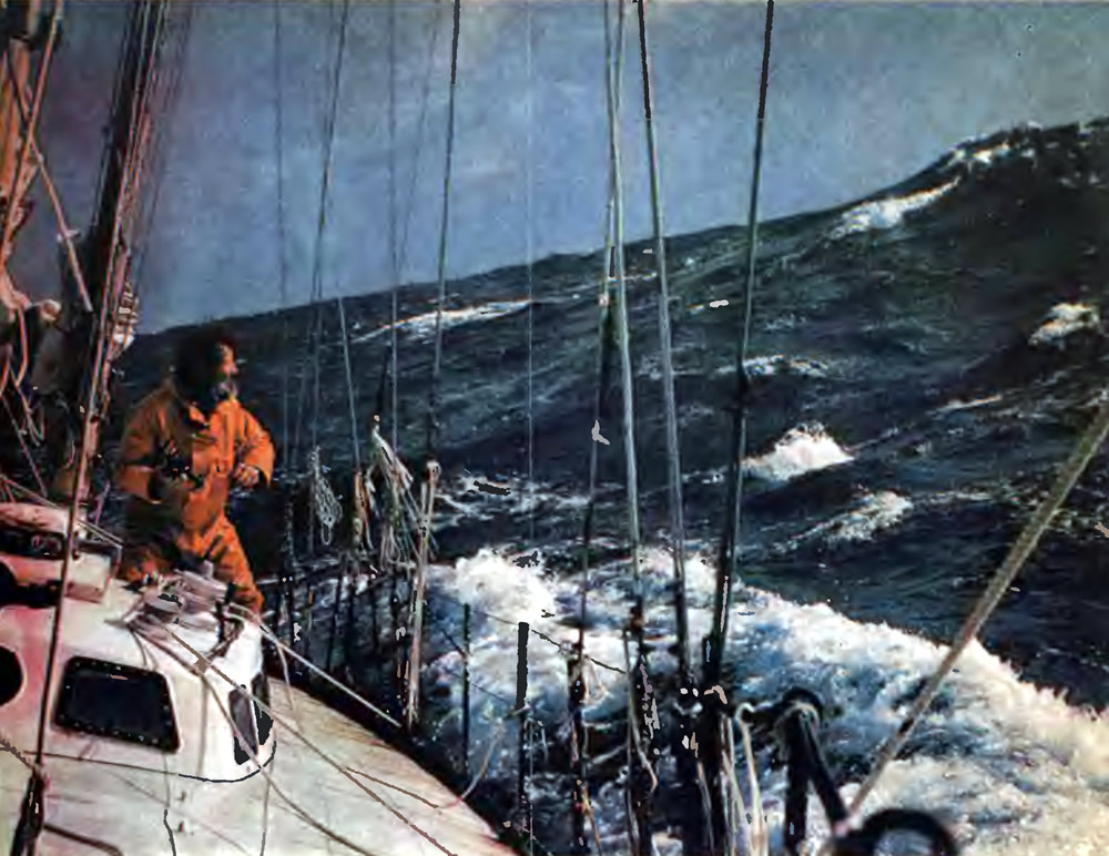 Бернар Муатисье на палубе «Джошуа» в Индийском океане