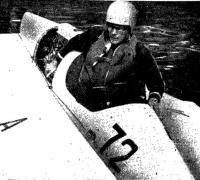 Чемпион СССР и рекордсмен Александр Ильин на своей Пиранье