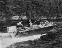 «Крайслер» прогулочная лодка «Лонг Стар» с 55-сильным мотором