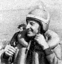 Чемпион СССР в 10-мильной гонке в классе скутеров ОВ — Роберт Азатян