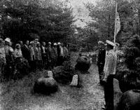 Митинг на о. Мощный (Лавенсаари) у могилы павших воинов-балтийцев