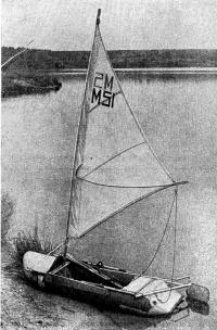 Надувная лодка «Волна» с парусным вооружением