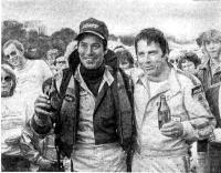 Победители гонки «5 часов Парижа» Кен Стивенсон (слева) и Боб Спалдинг
