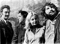 Участники рейса «Генерала Зарусского» в Ленинград с капитаном Павловским (второй слева)