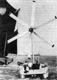 Схема установки ветродвигателя на катамаране