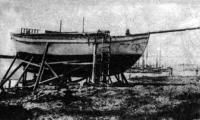 Яхта во время ремонта и переоборудования. Фото 1931 г. из коллекции С. И. Ухина