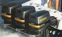 Три подвесных мотора Suzuki EFI