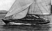Яхта «Свонсонг» под парусами