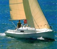 «Jeanneau Sun 2500» хороший образец спортивного крейсера особо малого класса