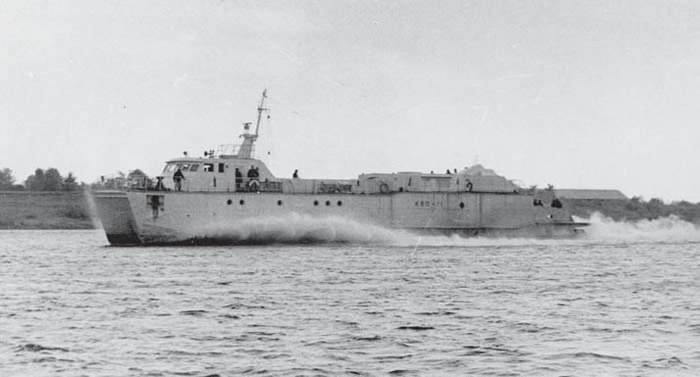 КВП-11 на испытаниях. Скорость – 37 уз.