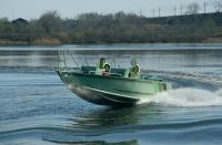 Лодка «ЯК-65» на ходу