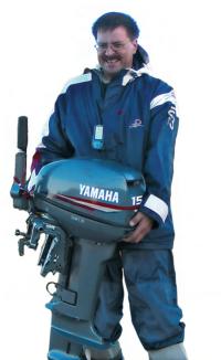 Мотор Yamaha может поднять один человек
