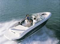 Моторная лодка «Sea Ray 220 Sun Sport»