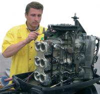 Общий вид силового агрегата мотора «Mercury SST 120»