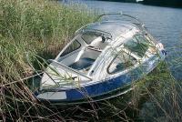 Подняв лобовое стекло, можно получить открытый носовой кокпит