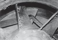 Попадание постороннего предмета в рабочий орган движителя, оборудованного защитной решеткой