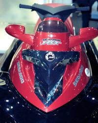 Самое маленькое из выставленных судов — гидроцикл «Sea-Doo»