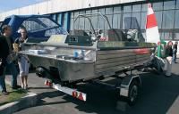 В качестве водомета используется «Mercury 250 OptiMax M2 Jet Drive»