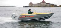 Вид справа на мотолодку «Wellboat-51C»