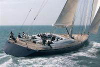 Вид сзади на яхту «Hamilton II»