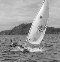 Яхта «Laser Radial» на ходу